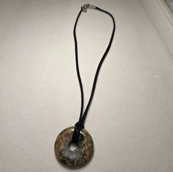 Handmade Unakite Gemstone Pendant Necklace - Picture 4 of 4
